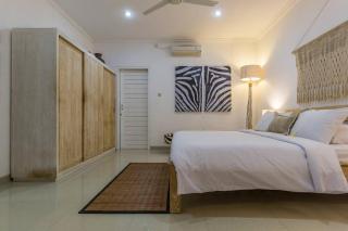 Central & Charming 3bedr with private pool - 5