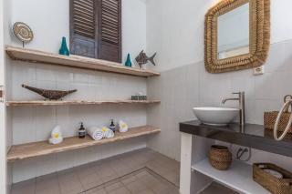 Central & Charming 3bedr with private pool - 2