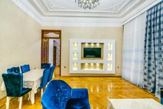 Hezi Aslanov house in CITY CENTRE - 7