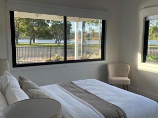 Skipper’s Lakes Entrance *Waterfront* - 3