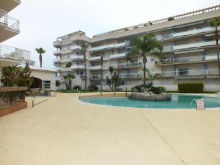 Apartamento con Piscina Comunitaria y Parking en Roses, Cerca de Playa y Actividades - ES-204-15 - Roses - 6