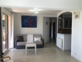 Appartement 60m2 - 2 Chambres à une minute des plages, parking privé - 6