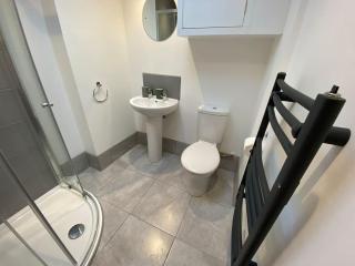 Ashcroft Apartment - Small Home Away From Home - 5