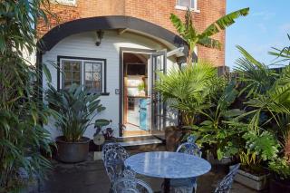 The Cabana - a romantic seaside getaway and garden - Ryde - 4