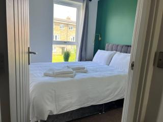 Beautiful 4-Bed House in Lincoln- close to Centre - Lincoln - 4