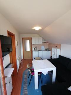 Sweet House - Pale - 3