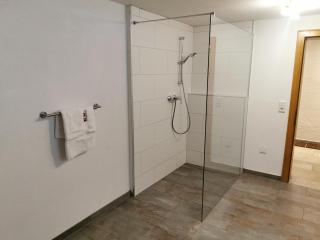 W2 Großzügige Wohnung in ruhiger Lage - Vorderhornbach - 7