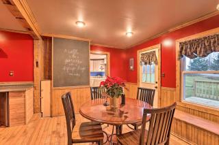 Pet-Friendly Seneca Lake Home with Private Deck - Ovid - 2