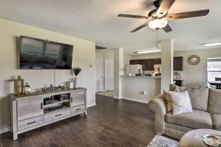 Spacious Houston Home ~ 22 Mi to Downtown! - 4