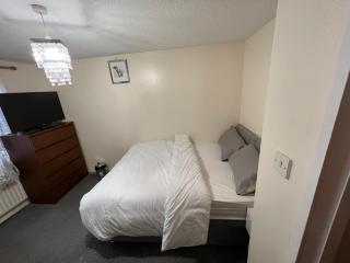 Lovely & Comfortable 2 bedroom Flat - Londra - 6