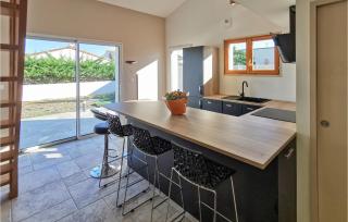 Amazing Home In La Tranche Sur Mer - La Tranche-sur-Mer - 3