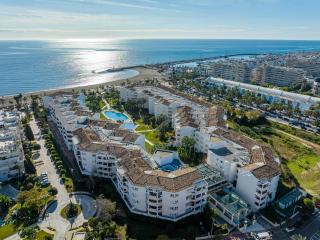 VACATION MARBELLA I Top 1 Puerto Banus Sea Front Rental, Renovated - Marbella - 9