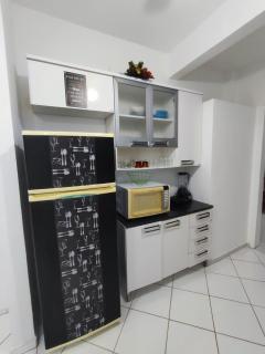 APARTAMENTO COQUEIROS A 1 QUADRA DO MAR - 4