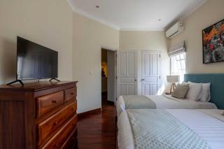 Palm Villa A Paradise for Families and Friends in Sanur - Sanur - 1
