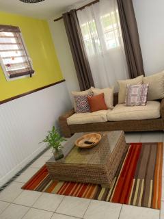 Charmant logement avec spa/petit-déjeuner inclus. - Pointe-Noire - 6