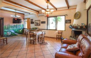 Awesome Home In Melito Di Porto Salvo - Melito di Porto Salvo - 7