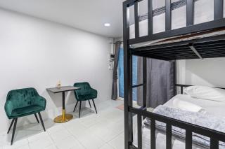 Chill Inn Lipa Noi Hostel and Beach Cafe - 3