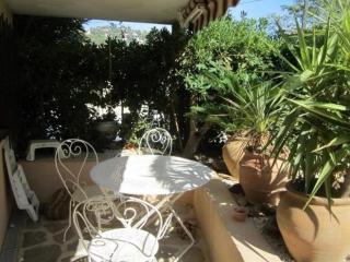 Appartement cosy avec terrasse et parking, à 2 pas de la plage de Saint-Clair - Ménage inclus - FR-1-251-12 - Le Lavandou - 3