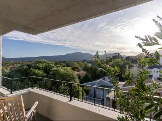 Luxury Accomodation at the Alphen Glen - Cape Town - 3