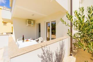 Reful Top modern facility with large terrace or balcony - Metajna - 6