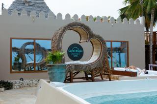 Coral Rocks Hotel & Restaurant - Jambiani - 2
