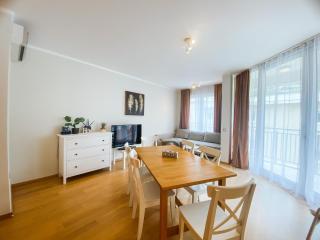 Sunny apartment - Bečići - 0