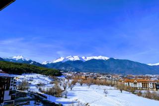 Stylish 2BD Apartment with Panoramic Mountain View by Flat Mаnager - Bansko - 1