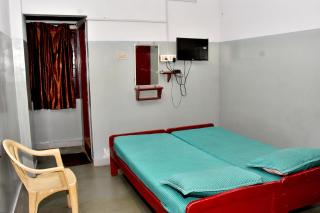 LRR TOWERS(LODGE) - Dindigul - 5