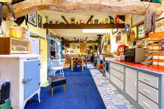 Family Country Cottage with a private Valley View - 9