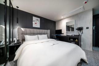 Gorilla Hotel - Wonju - 2