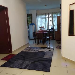 Maroon House UA Homestay Sepanggar Kota Kinabalu - 8