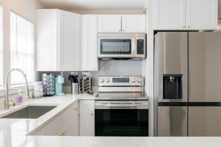 House in Mobile Newly Renovated! Quiet & Centrally Located! - Mobile - 9