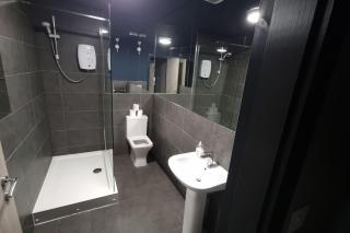 City CTR DJ party apartment - ibiza suite - Liverpool - 4