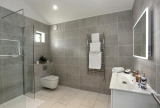 Boat House Lodge - Shrewsbury - 4