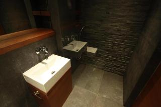 Modern & Resto Apartments - 4