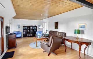 2 Bedroom Cozy Home In Vesløs - 9