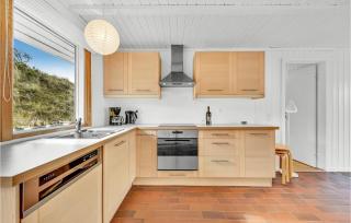 Four-Bedroom Holiday Home In Ringkobing - Ringkøbing - 2