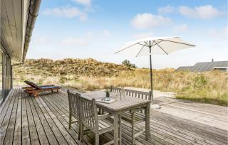 Four-Bedroom Holiday Home In Ringkobing - Ringkøbing - 9