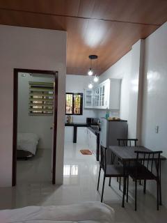 FLB Apartelle Los Banos - 6