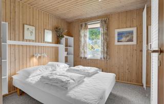 2 Bedroom Awesome Home In Juelsminde - Sønderby - 2