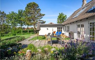 4 Bedroom Awesome Home In Glesborg - 9