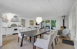 Four-Bedroom Holiday Home In Spottrup - 5