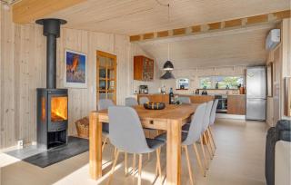 Gorgeous Home In Rønde With Wifi - 5