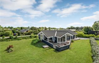 Holiday Home Pøt Strandby Juelsminde V Denmark - Sønderby - 1