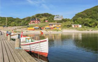 2 Bedroom Stunning Apartment In Allinge - 2