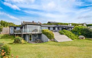 Beautiful Home In Ebeltoft - 0