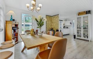 2 Bedroom Cozy Home In Væggerløse - Marielyst - 5