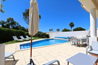 Spacious Vilamoura Villa 4 Bedrooms Villa Amendoeira Table Tennis Great Pool Area - Quarteira - 8