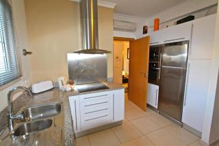 Spacious Vilamoura Villa 4 Bedrooms Villa Amendoeira Table Tennis Great Pool Area - Quarteira - 0