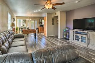 Charming Surprise Home with Patio and Central Location - Surprise - 6